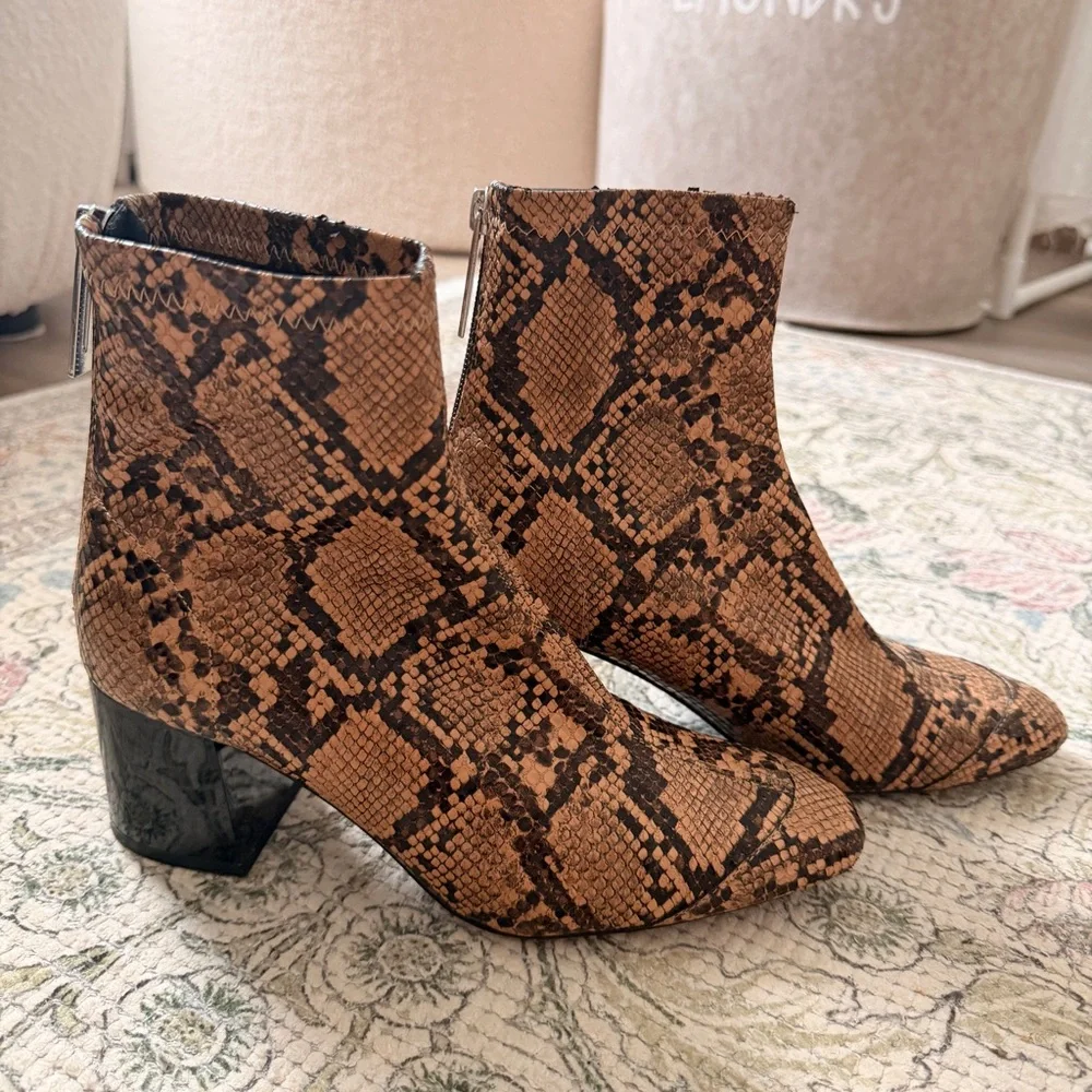 Zara ankle booties